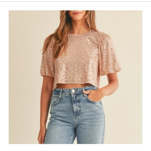 like an angel Tops - NWT GOLD EMBELLISHED SEQUINED CROP TOP OPEN TIE BACK LARGE